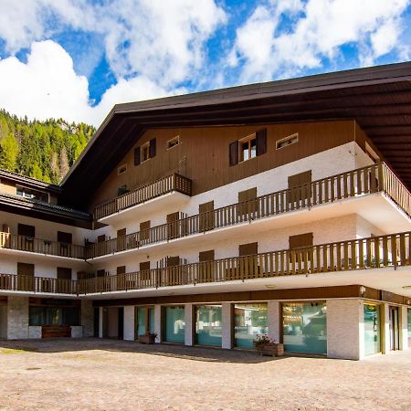 Appartamento Locazione Turistica Al Parco-5 Canazei Esterno foto